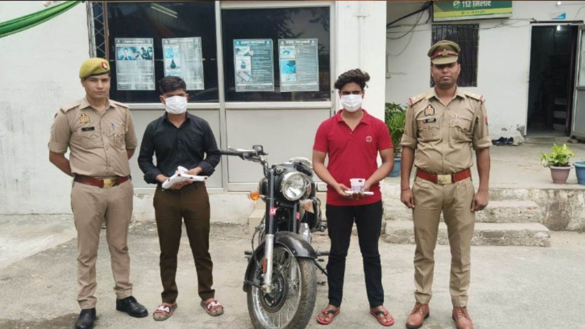 ncr two miscreants arrested gang leader is absconding who looted a goat trader from noida