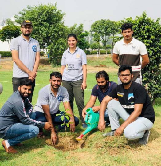 एनएसओ ने लोट्स ग्रीन सिटी में किया पौधारोपण NSO planted saplings in