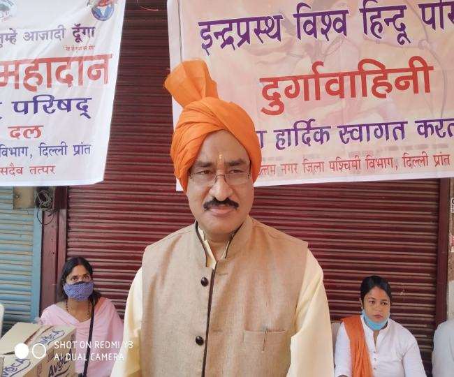 उत्तम नगर इलाके में रहने वाले लोग असामाजिक तत्वों से परेशान हैं।