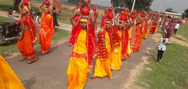मारुडीह गांव में कलश यात्रा के साथ प्राण प्रतिष्ठा अनुष्ठान शुरू