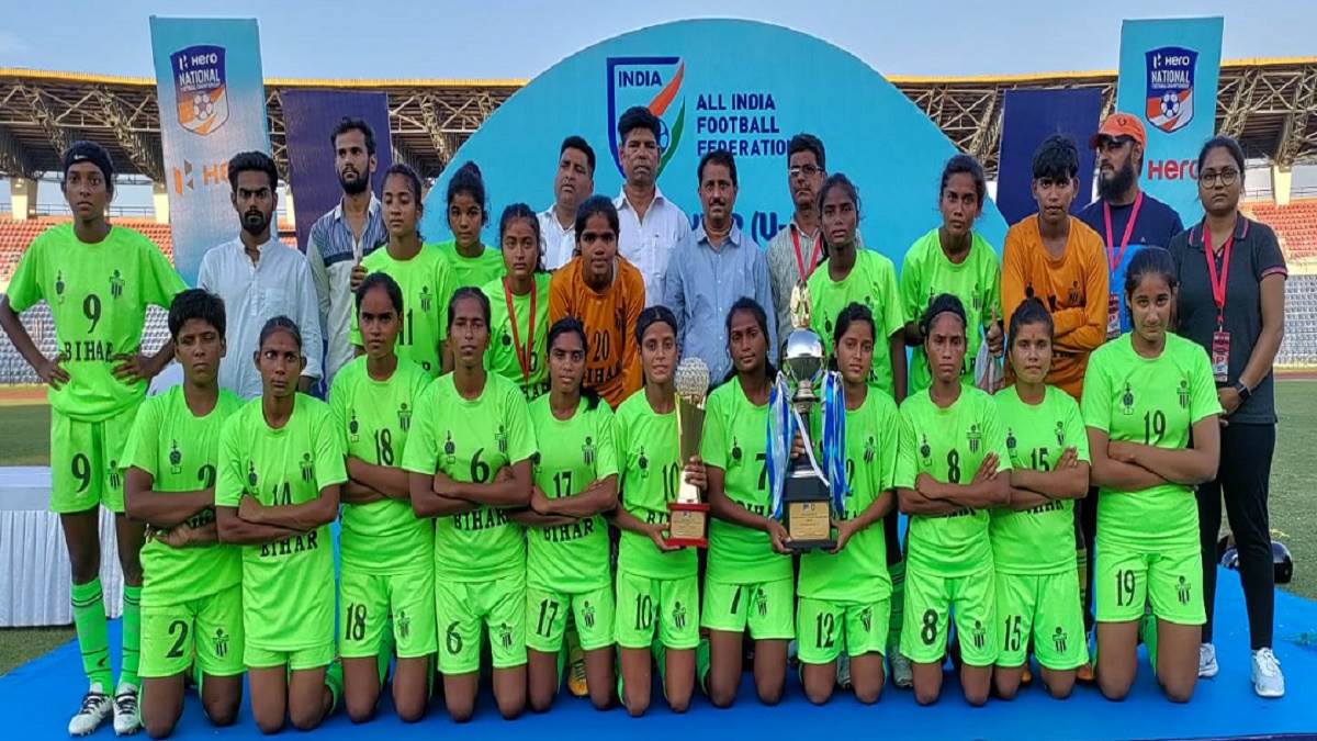 https://www.jagranimages.com/images/newimg/04072022/04_07_2022-bihar_football_team_22862642.jpg