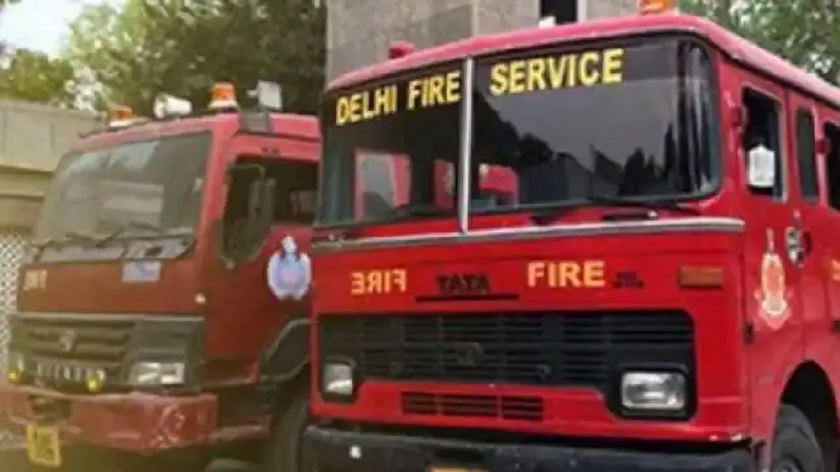 Delhi News: दूसरों का घर बनाने वालों की अपनी इमारत आग से नहीं सुरक्षित, दिल्ली अग्निशमन विभाग की बिल्डिंग का हाल