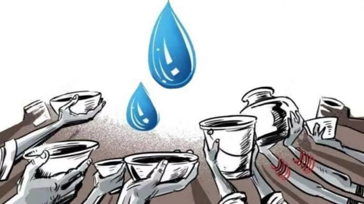 Dhanbad Water Crisis: ब‍िजली की समस्‍या से पानी की क‍िल्‍ल... क्षत‍िग्रस्‍त पाइप से सप्‍लाई पानी भी म‍िलता बूंद बूंद में