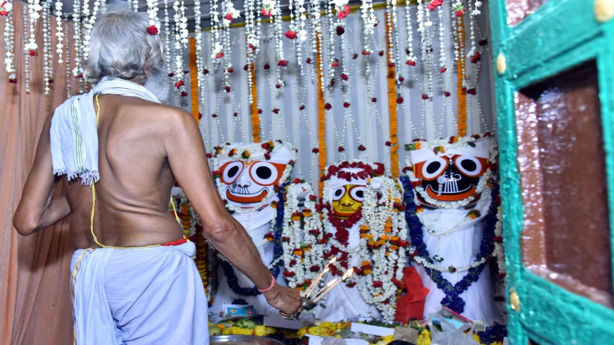 वाराणसी में र‍थयात्रा : भगवान जगन्नाथ पहुंचे असि स्थित अपने धाम, भक्तों ने किया दर्शन अभिराम