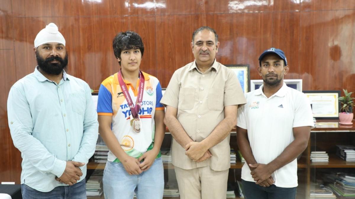 https://www.jagranimages.com/images/newimg/04072022/04_07_2022-radhika_22861399.jpg