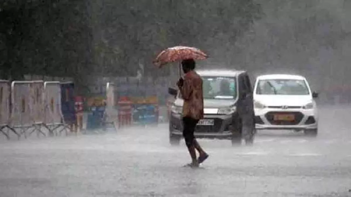 Jalandhar Weather Update : जालंधर में दोपहर बाद पड़ी बारिश की फुहारें, लोगों को उमस भरी गर्मी से मिली राहत
