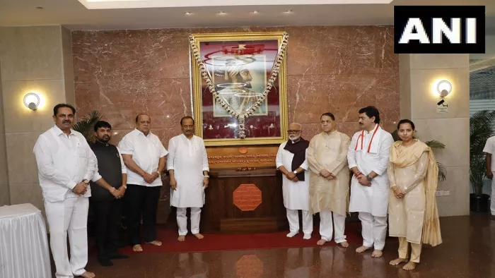 NCP Crisis Live: एनसीपी में बगावत के बाद कांग्रेस भी सतर्क