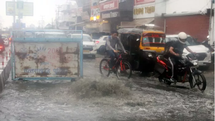 Uttarakhand Weather: जौलीग्रांट में एक दिन के भीतर सर्वाधिक 137 मिमी वर्षा दर्ज की गई।