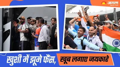 ncr fans gave warm welcome to players of indian team at igi airport and also took selfies