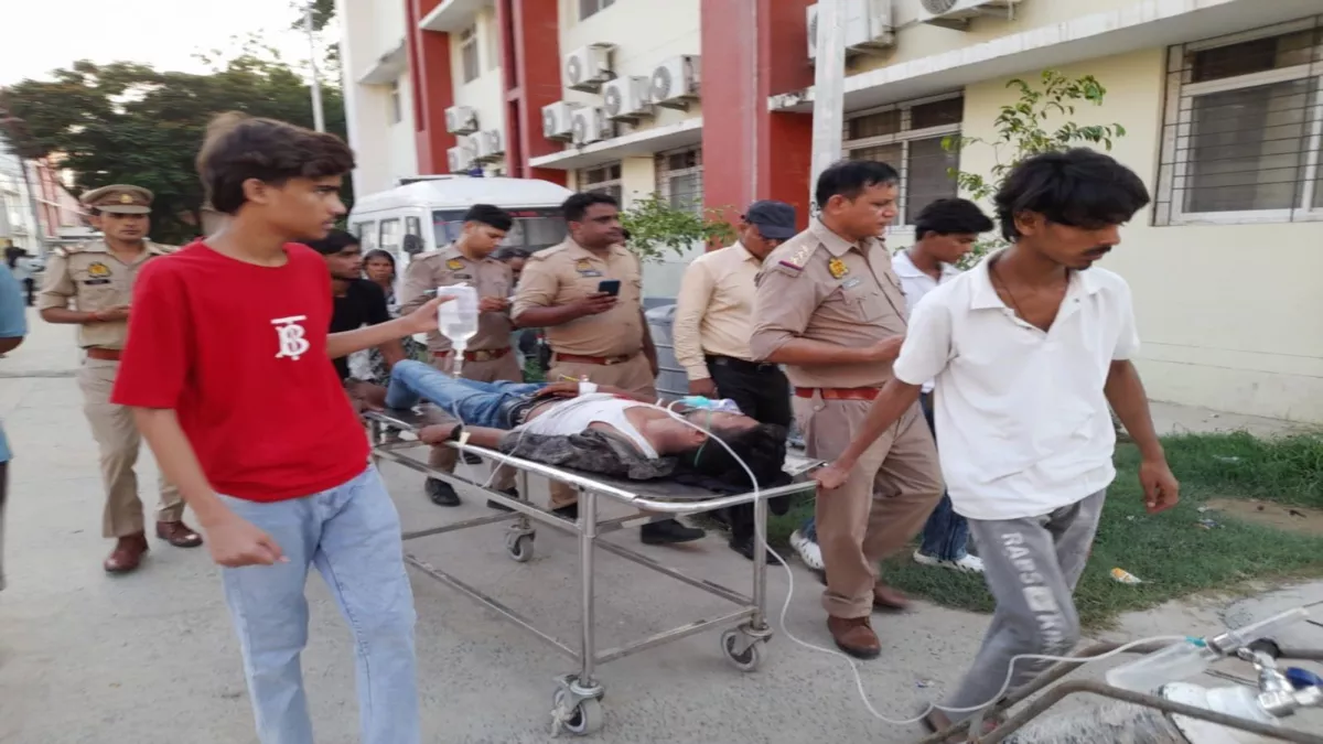 UP Crime News: हरदोई में भूसा व्यापारी को मारी गोली, बाइक से घर लौट रहा था… तभी हमलावरों ने बनाया निशाना