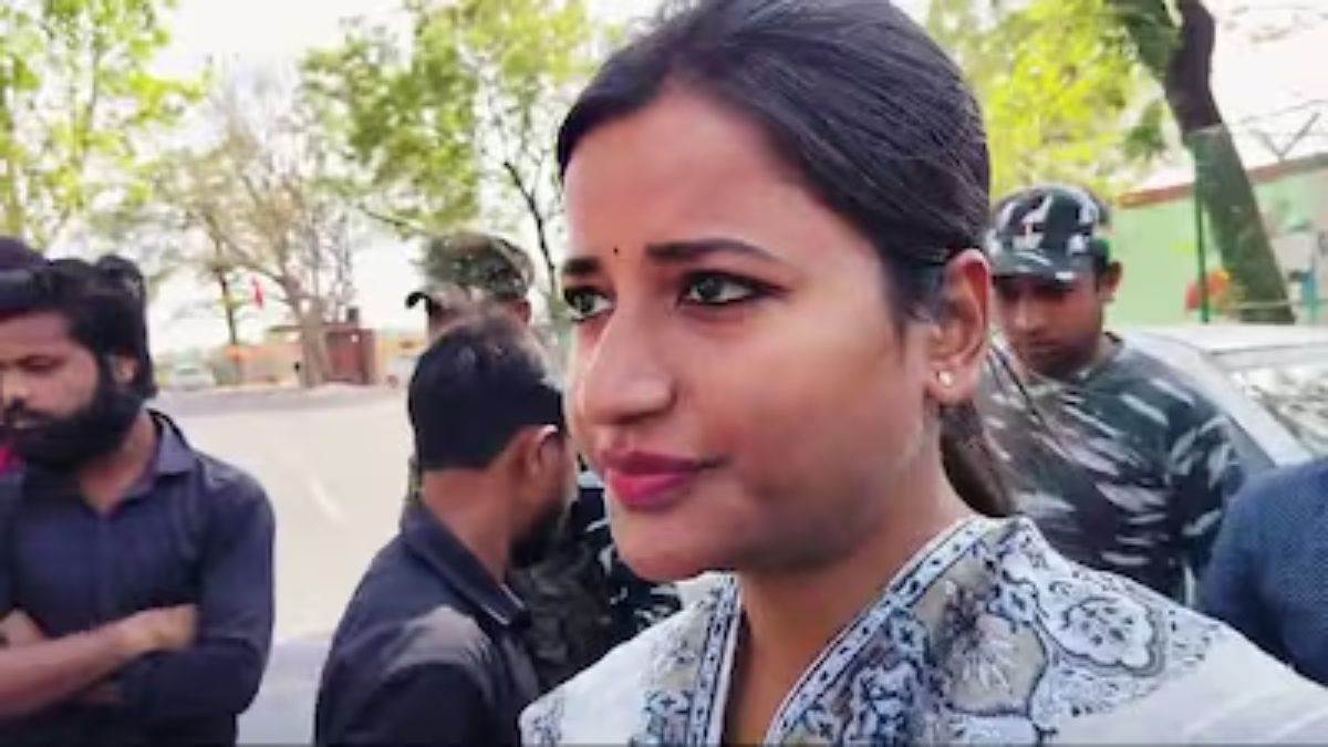 ed raids on ex mla amba prasads relatives in money laundering case