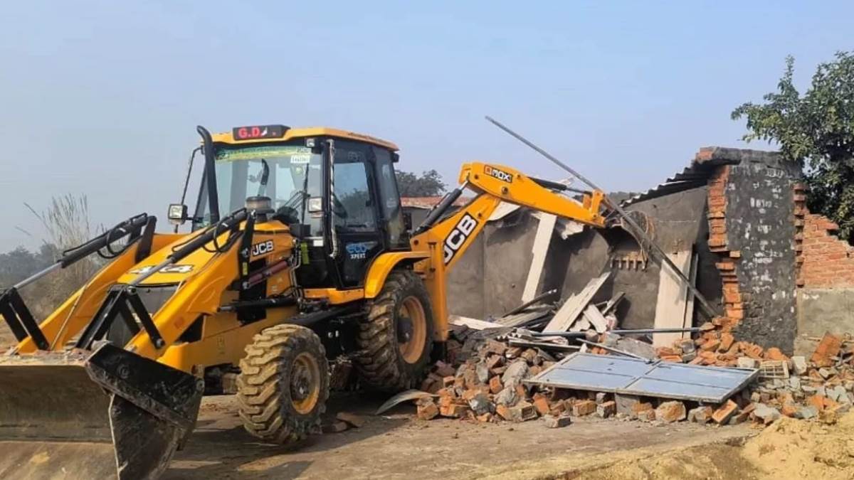 ncr defense land encroachment removed in new delhi city