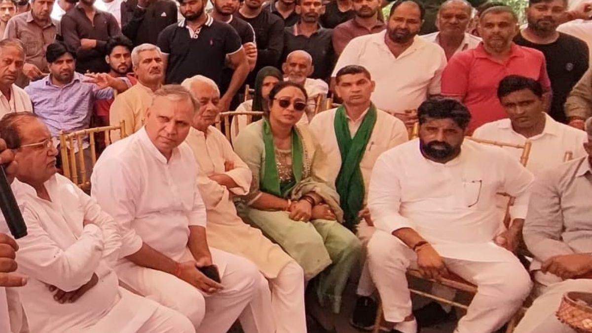 ncr faridabad news villagers protest demolition in anangpur