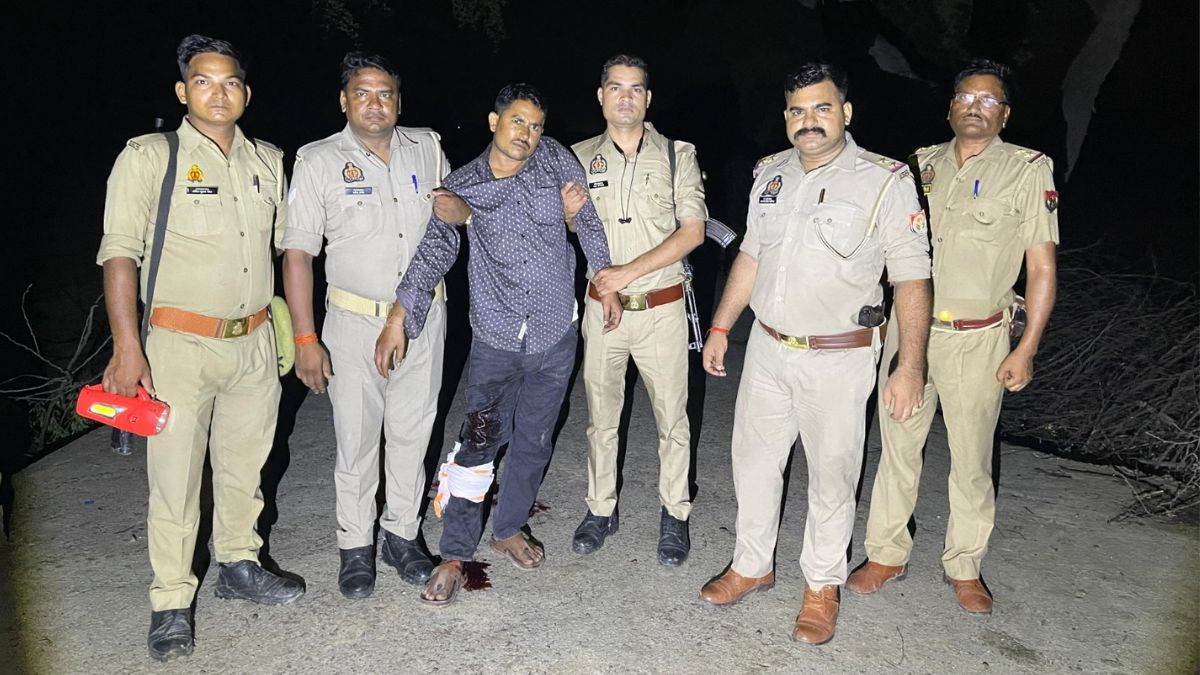 https://www.jagranimages.com/images/newimg/04072025/04_07_2025-mahoba_encounter__23974826.jpg