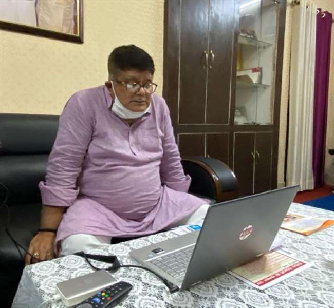 Muzaffarpur News: अधिकारियों पर भड़के नगर विकास मंत्री, बैठक में लगाई जमकर फटकार