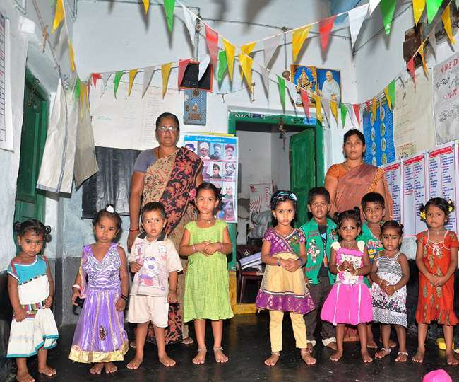 बिहार: आंगनबाड़ी केंद्रों में खेल-खेल में बच्चों को दी जाएगी प्रारंभिक  शिक्षा - Elementary education will be given to children in an interesting  way at Anganwadi centers in Bihar