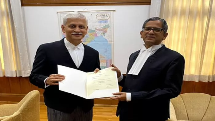 अगले CJI के लिए जस्टिस यू यू ललित का नाम आया सामने