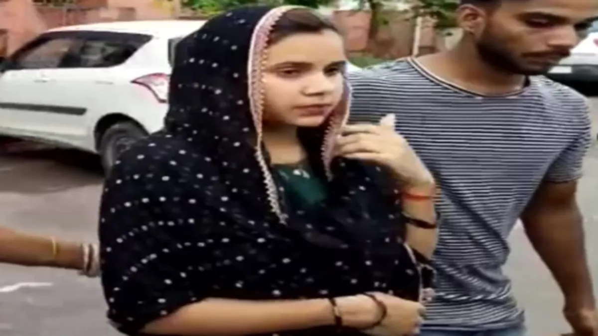 Rajasthan: मुस्लिम लड़की ने हिंदू से की शादी तो पिता ने आटो रिक्शा से कुचलने का किया प्रयास