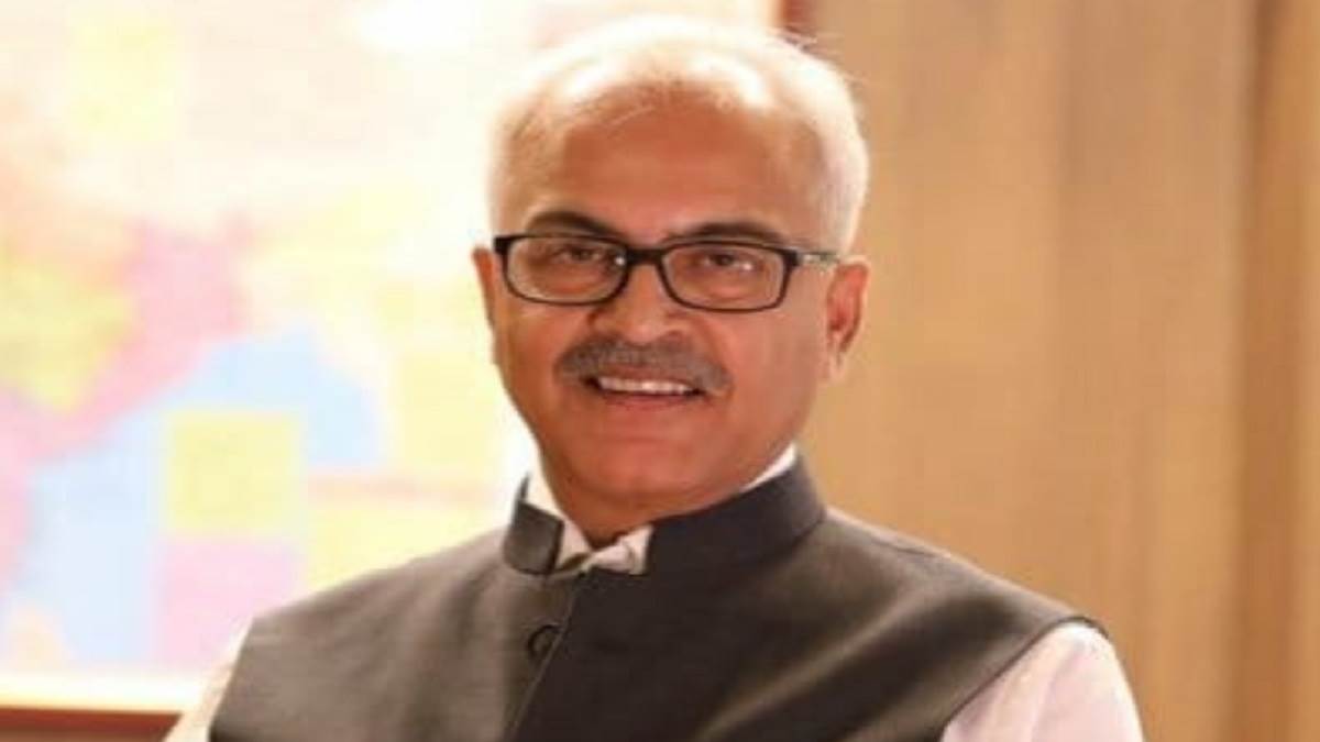 https://www.jagranimages.com/images/newimg/04082023/04_08_2023-ajay_bhalla_23491964.jpg