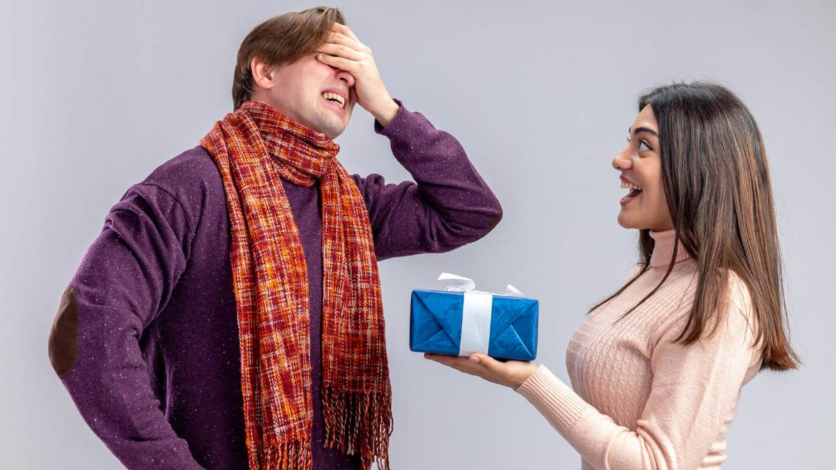 unique and useful gift ideas to make your friends day special