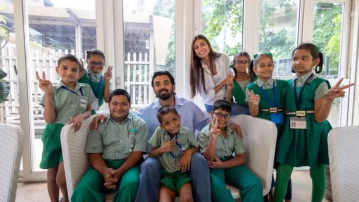 KL Rahul Athiya Shetty ने चैरिटी की शुरुआत की, धोनी-विराट ने भी दिया साथ