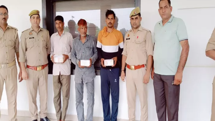 87 हजार रुपये के नकली रुपयों के साथ तीन बदमाश गिरफ्तार