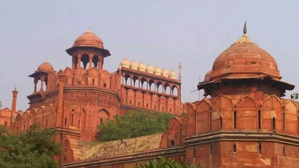 https://www.jagranimages.com/images/newimg/04082025/04_08_2025-lal_kila_24003667.jpg