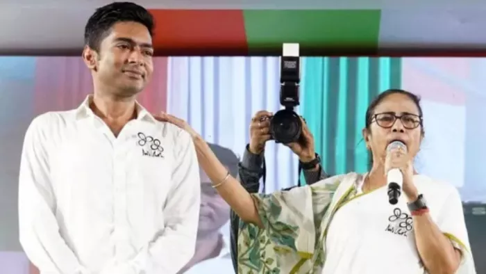 ममता बनर्जी ने भतीजे अभिषेक बनर्जी को दी ये पावर। (फाइल फोटो)