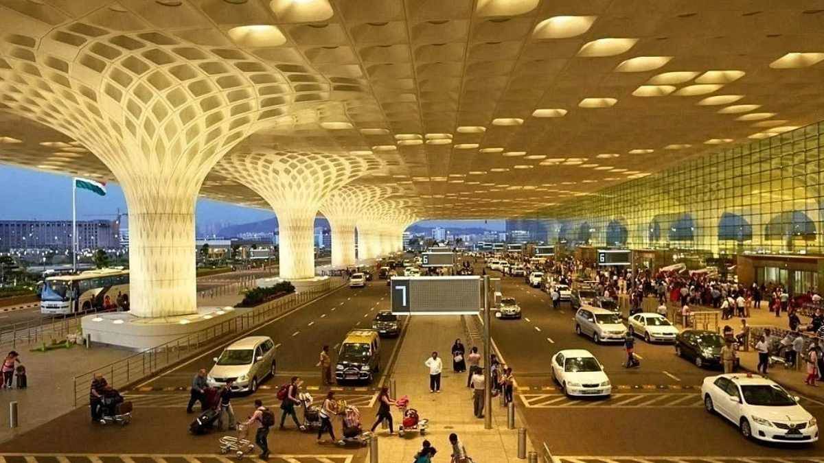 mumbai airport man arrested with rs 14 crore drugs attempted to smuggle using mea fake diplomatic pouch