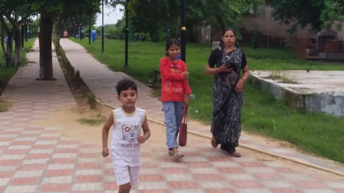 https://www.jagranimages.com/images/newimg/04082025/04_08_2025-news_21_24003460.jpg