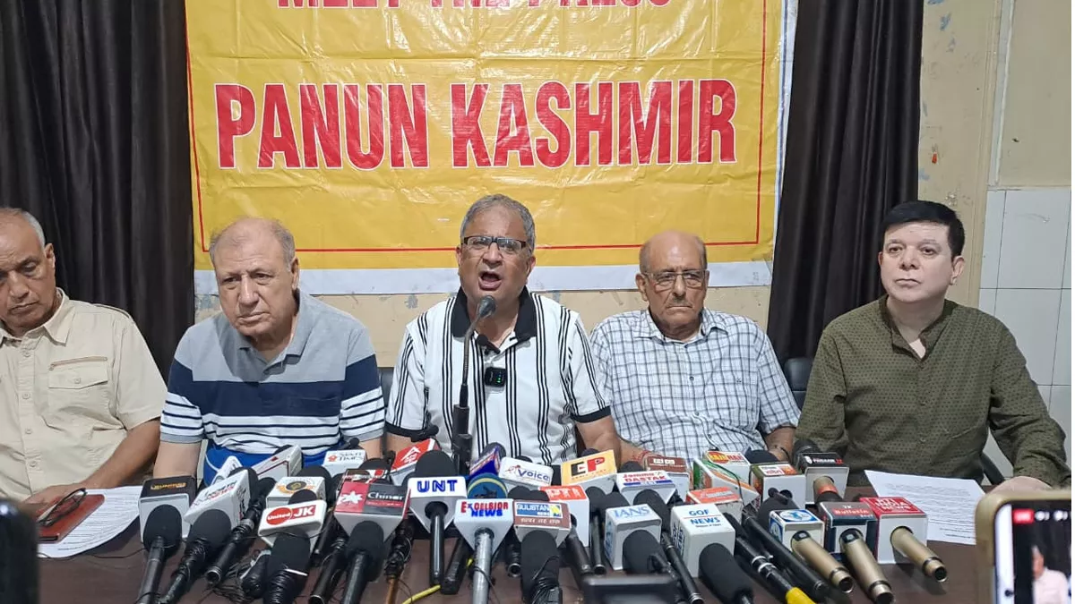 आखिर पाकिस्तान को आतंकी देश घोषित क्यों नहीं करते आप, पनुन कश्मीर का केंद्र सरकार से सवाल