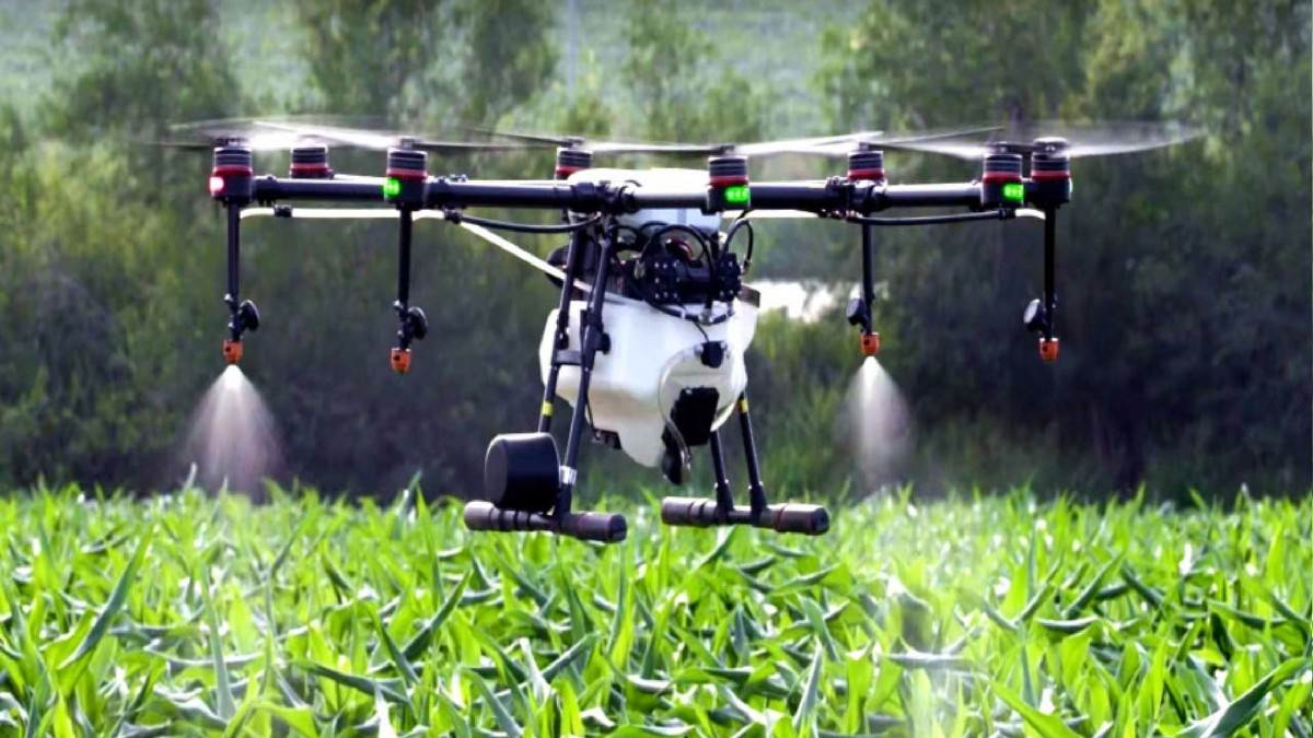 https://www.jagranimages.com/images/newimg/04092022/04_09_2022-drone_farming_23041608_17551479.jpg