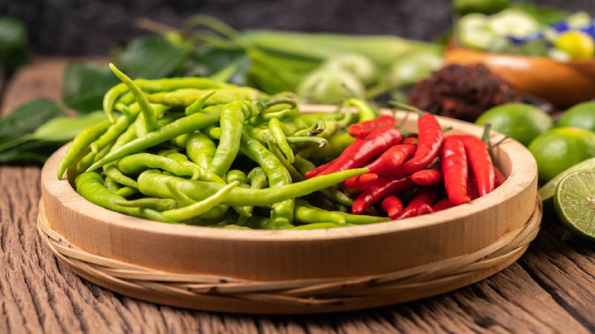 Green Chillies Benefits कैंसर से लेकर मधुमेह तक, इन बीमारियों के लिए