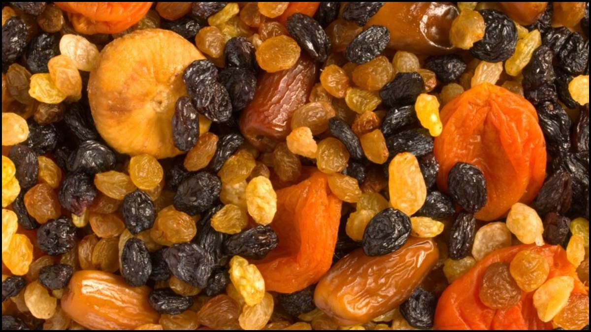 add these four soaked dried fruits in your diet for good health know its benefits