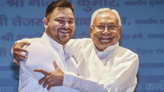 नेता प्रतिपक्ष तेजस्वी यादव और सीएम नीतीश कुमार। फाइल फोटो