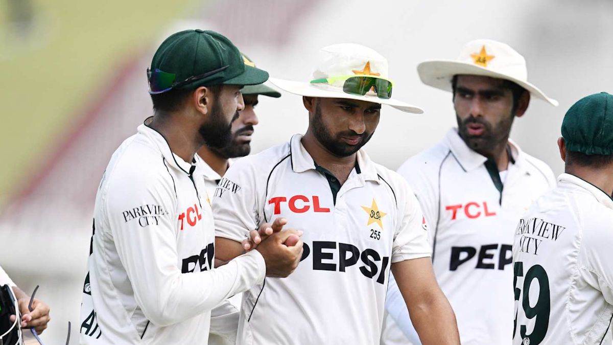 https://www.jagranimages.com/images/newimg/04092024/04_09_2024-pakistan_test_ranking_23791072.jpg