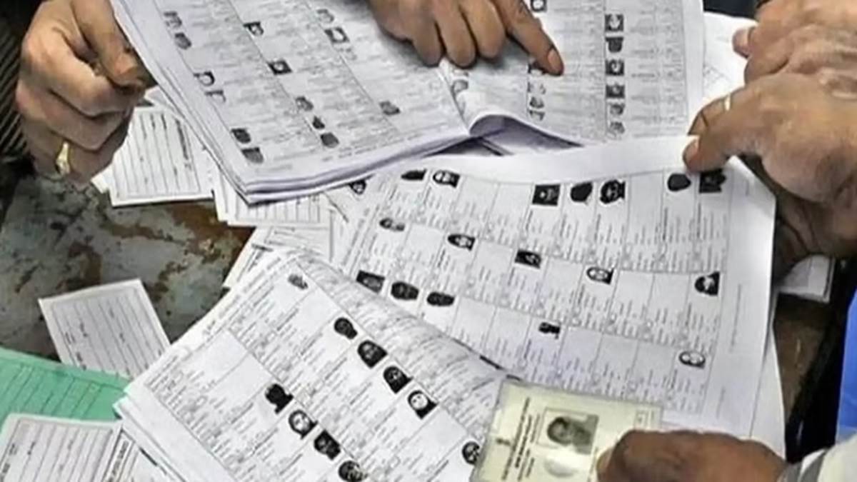 testimony of bangladeshi infiltration in voter list in sahibganj son born before father
