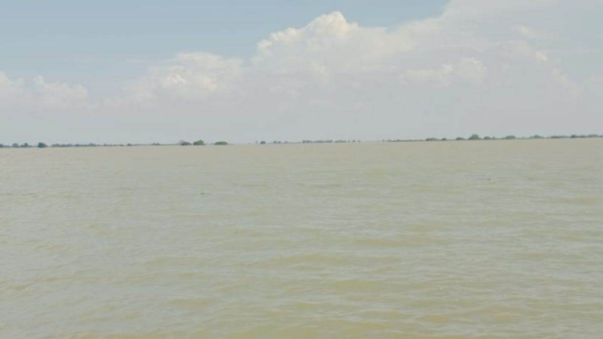 https://www.jagranimages.com/images/newimg/04092025/04_09_2025-bihar_flood_4_24035597_165720155.jpg