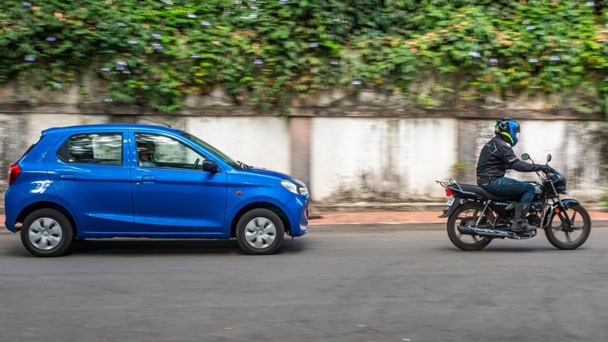 https://www.jagranimages.com/images/newimg/04092025/04_09_2025-car_and_bike_price_after_gst_24035978.jpg