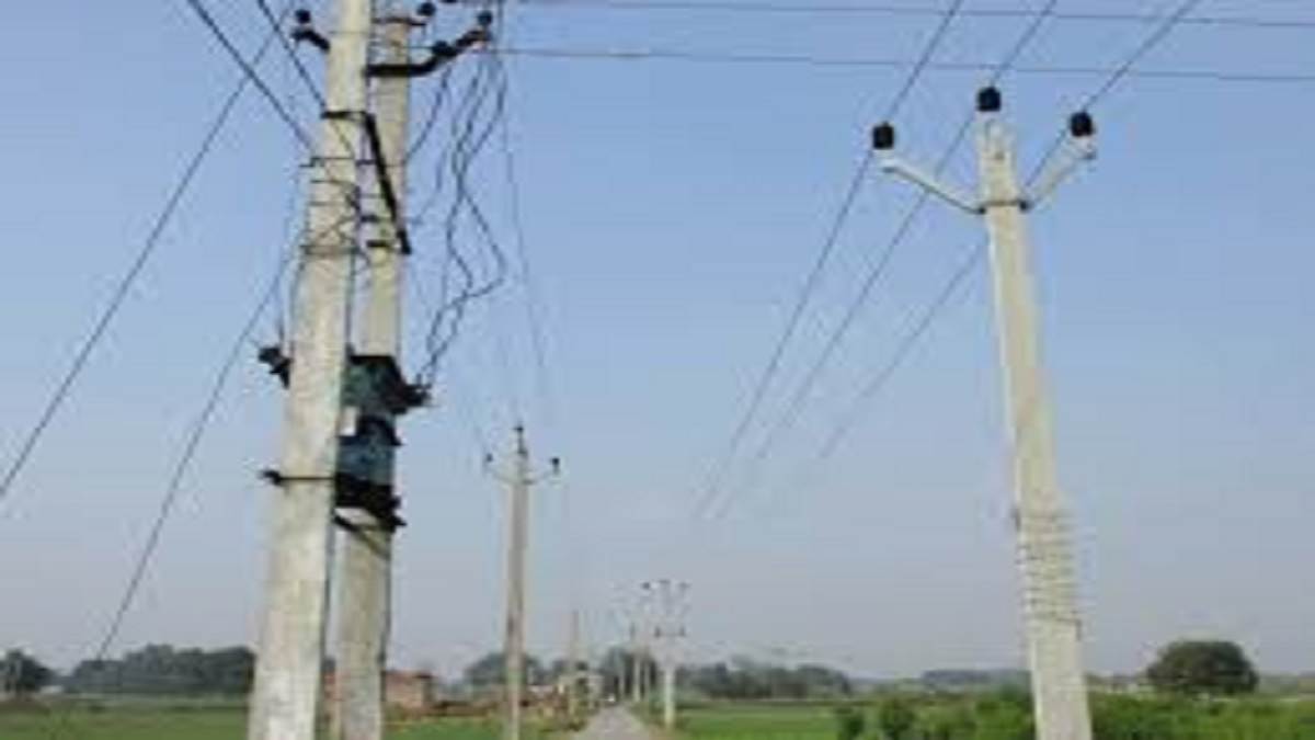 https://www.jagranimages.com/images/newimg/04092025/04_09_2025-electric_pole_24035527.jpg