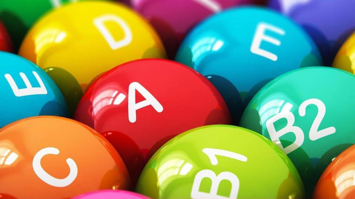 https://www.jagranimages.com/images/newimg/04092025/04_09_2025-important_vitamins_for_healthy_body_24035151.jpg
