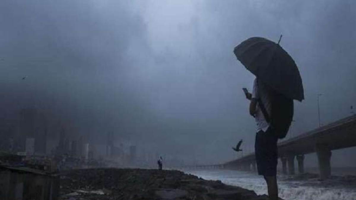 https://www.jagranimages.com/images/newimg/04092025/04_09_2025-ladakh_heavy_rain__24035367.jpg