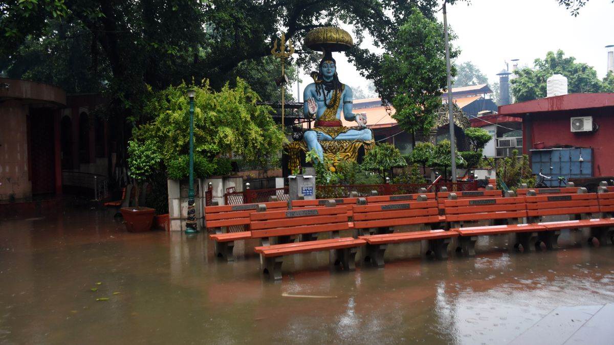 https://www.jagranimages.com/images/newimg/04092025/04_09_2025-nigambodh_ghat_24035758.jpg