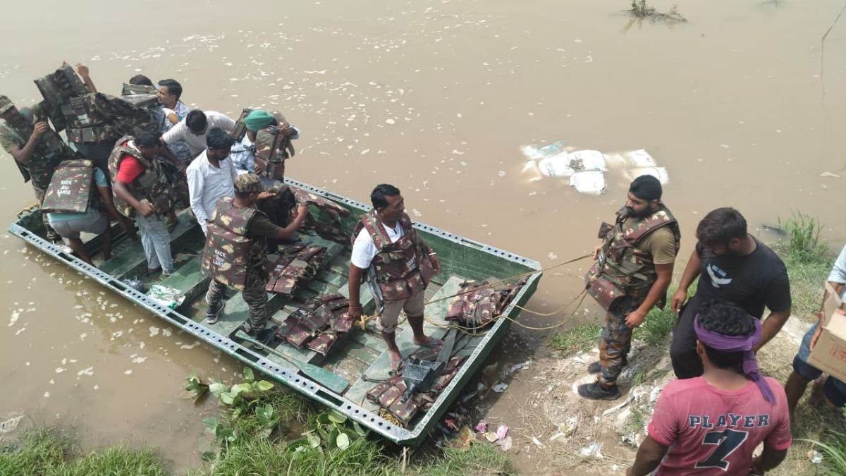 https://www.jagranimages.com/images/newimg/04092025/04_09_2025-punjab_flood_24035026.jpg