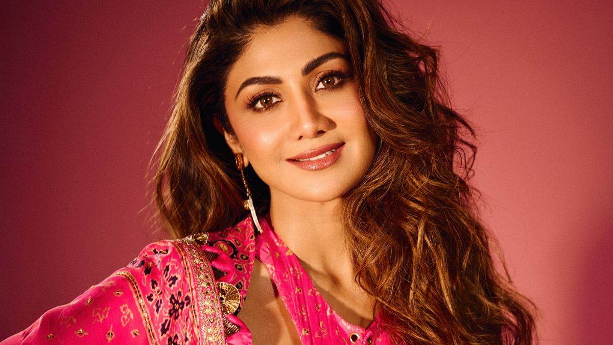 https://www.jagranimages.com/images/newimg/04092025/04_09_2025-shilpa_shetty__1_24035083.jpg