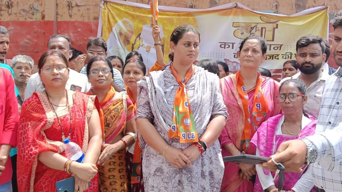 https://www.jagranimages.com/images/newimg/04092025/04_09_2025-shreyasi_singh_24035190.jpg
