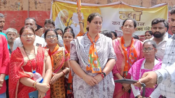 बिहार बंद के दौरान जमुई की सड़कों पर श्रेयसी सिंह