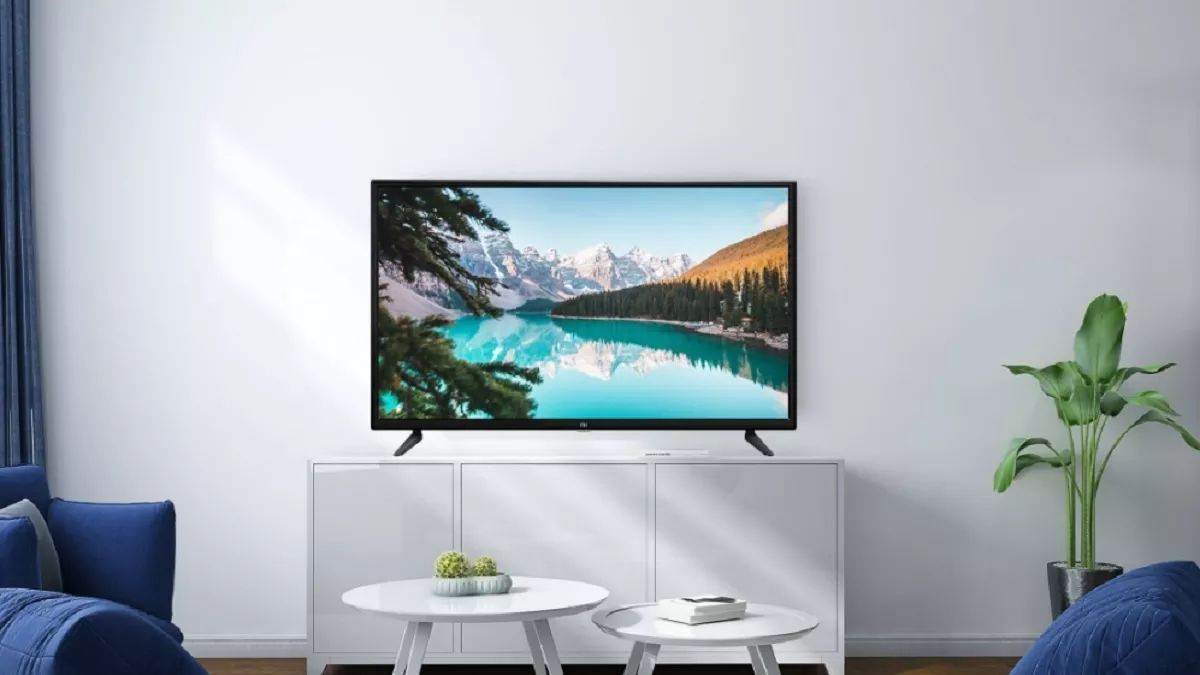 https://www.jagranimages.com/images/newimg/04092025/04_09_2025-smart_tv_gst_24035339.jpg