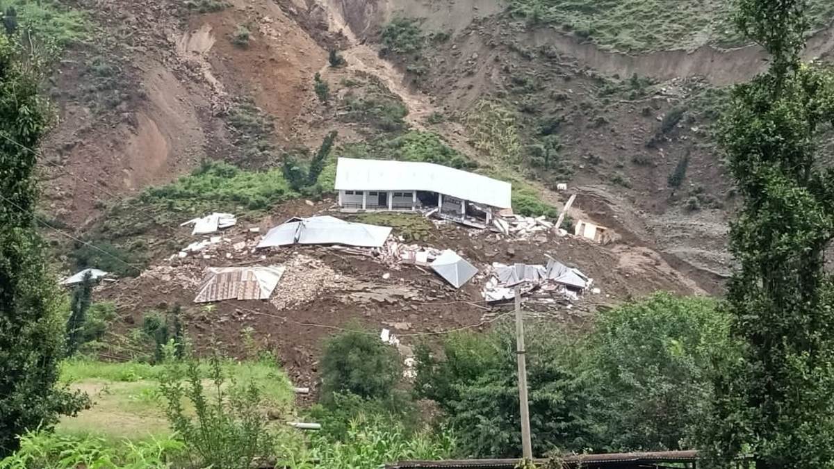 https://www.jagranimages.com/images/newimg/04092025/04_09_2025-udhampur_latti_24035768.jpg
