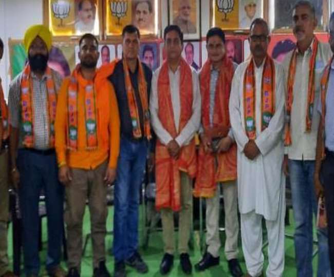 बैठक का आयोजन भाजपा कोआपरेटिव सोसायटी सेल के संयोजक संजीव शर्मा की अध्यक्षता में किया गया